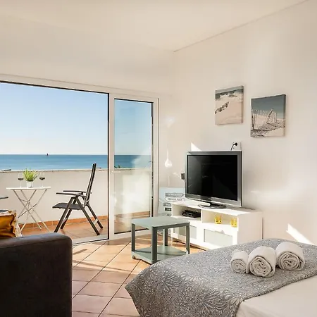 Apartment Beachfront Relax By Real Life Concierge