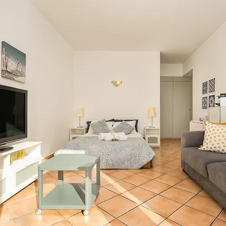 Daire Beachfront Relax By Real Life Concierge *